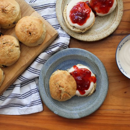 Vegan scones with jam and cashew cream